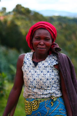 east africa, picture 5: woman. click on the image to go to the next picture
